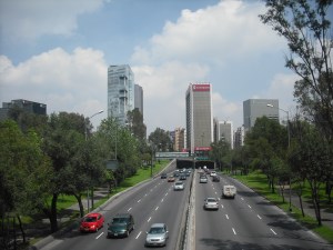 A surprisingly tame Anillo Periférico near my apartment.